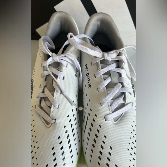 adidas Predator Accuracy.4 Turf (TF) Soccer Cleats Men’s s8 white/black/green - Picture 6 of 8